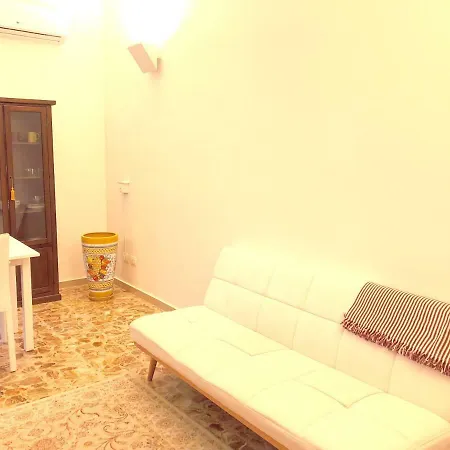 Siracusa Boutique *