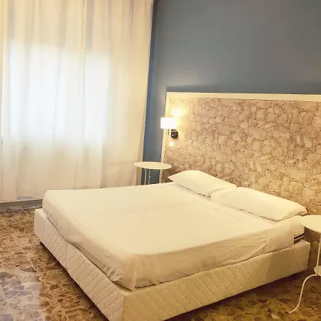 Siracusa Boutique * سيراكوزا